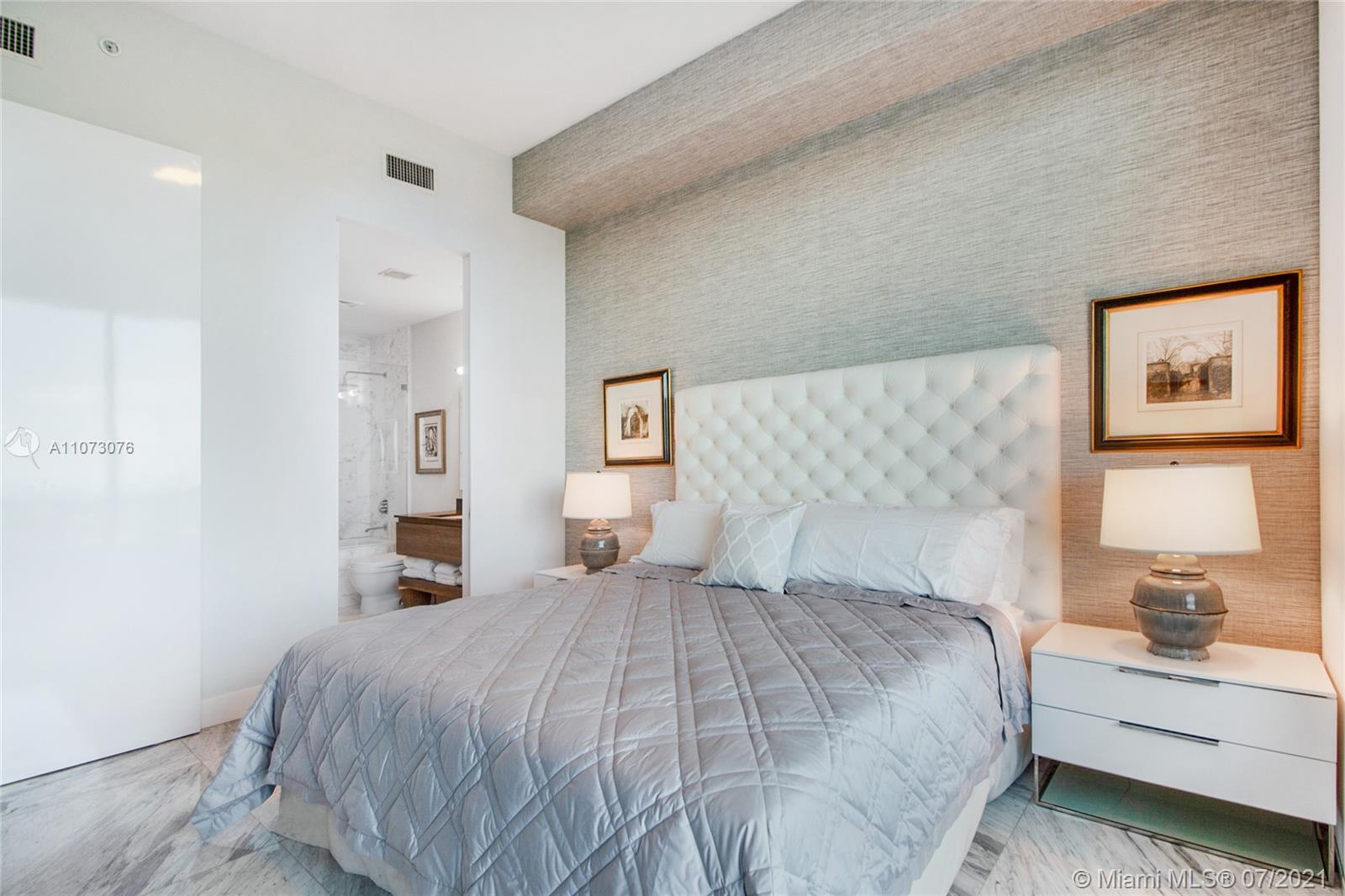 360 Ocean Drive, Unit LPH5S Key Biscayne, FL 33149 - Photo 33 of 38