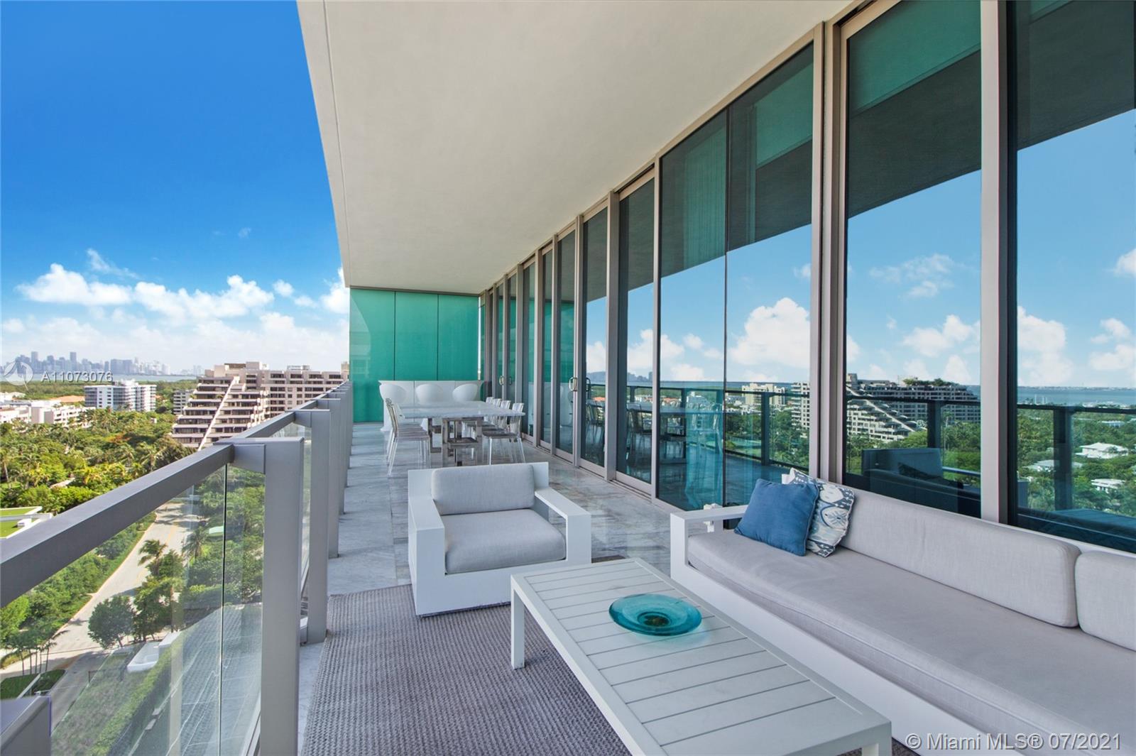 360 Ocean Drive, Unit LPH5S Key Biscayne, FL 33149 - Photo 10 of 38