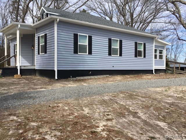 3038 Old Church Road Mechanicsville, VA 23111 - Photo 2 of 26 a backyard of a house