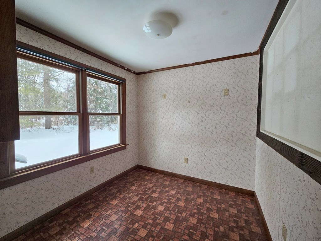 12 Ferry Road Montague, MA 01351 - Photo 12 of 23