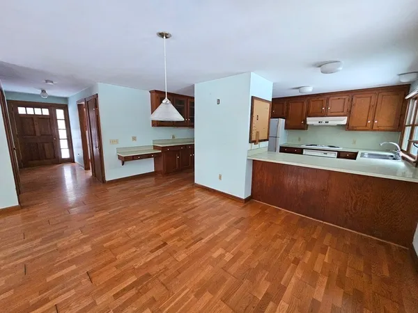 $269,900 | 12 Ferry Road, Montague, MA 01351