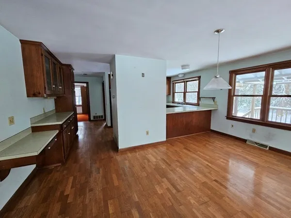 $269,900 | 12 Ferry Road, Montague, MA 01351