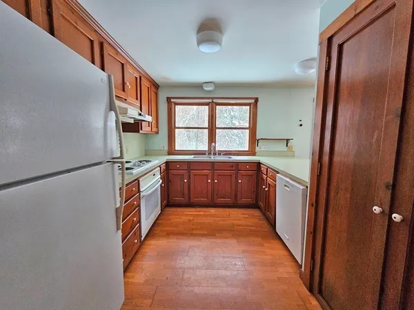 $269,900 | 12 Ferry Road, Montague, MA 01351