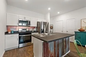 $195,500 | 549 Arnold Loop, Unit A, Kyle, TX 78640