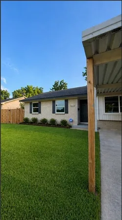 $1,750 | 5426 Greylog Drive, Houston, TX 77048
