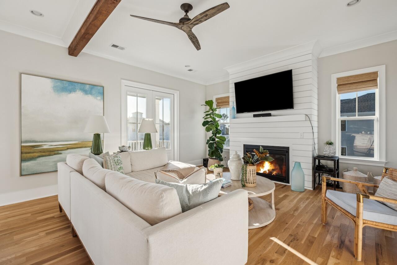 1646 Red Tide Road Mount Pleasant, SC 29466 - Photo 11 of 93 Great Room upperlevel views galore