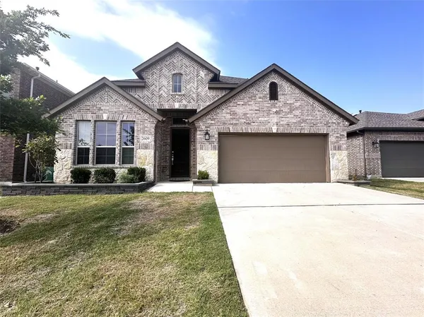 $2,650 | 2609 Chevy Chase Drive, Denton, TX 76207