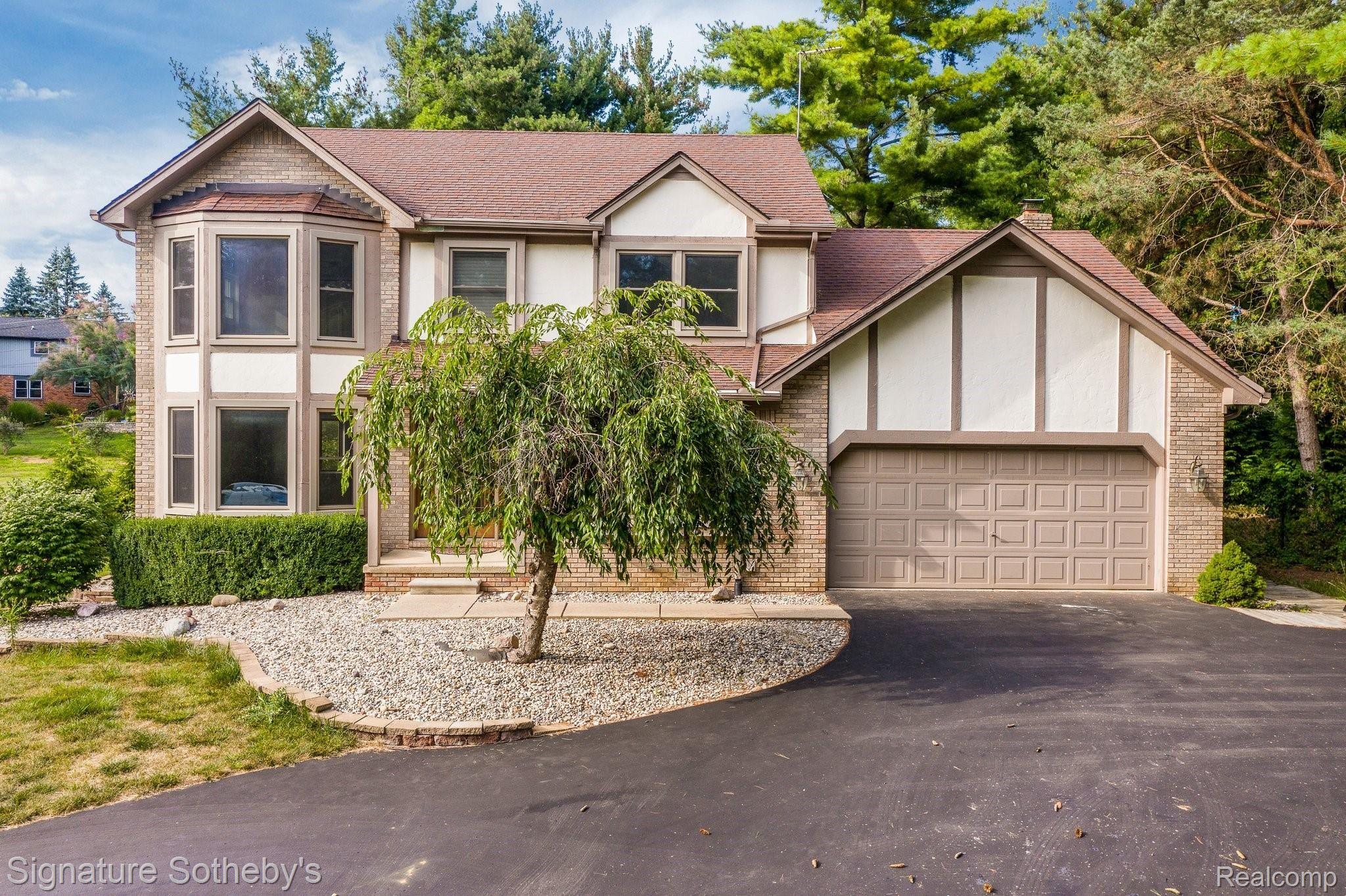 11047 Culver Road Brighton, MI 48114 - Photo 1 of 24 11047+Culver+Rd+Brighton-0-web.jpg