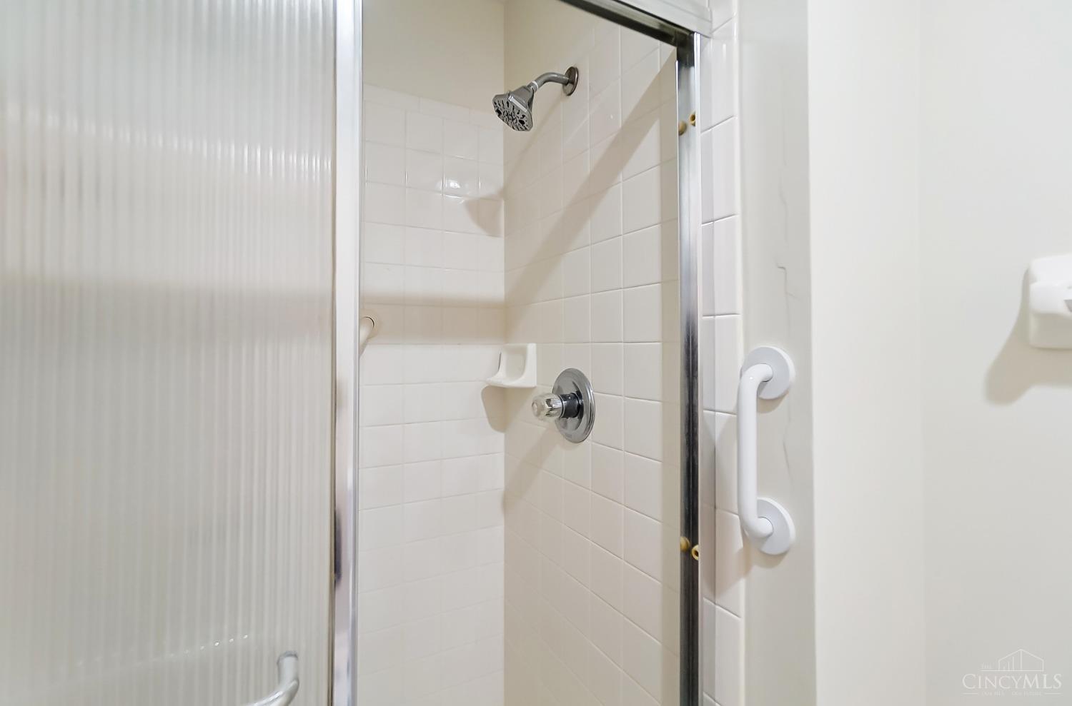 4331 Regency Ridge Court, Unit 204 Cincinnati, OH 45248 - Photo 27 of 30 Gallery Image 27