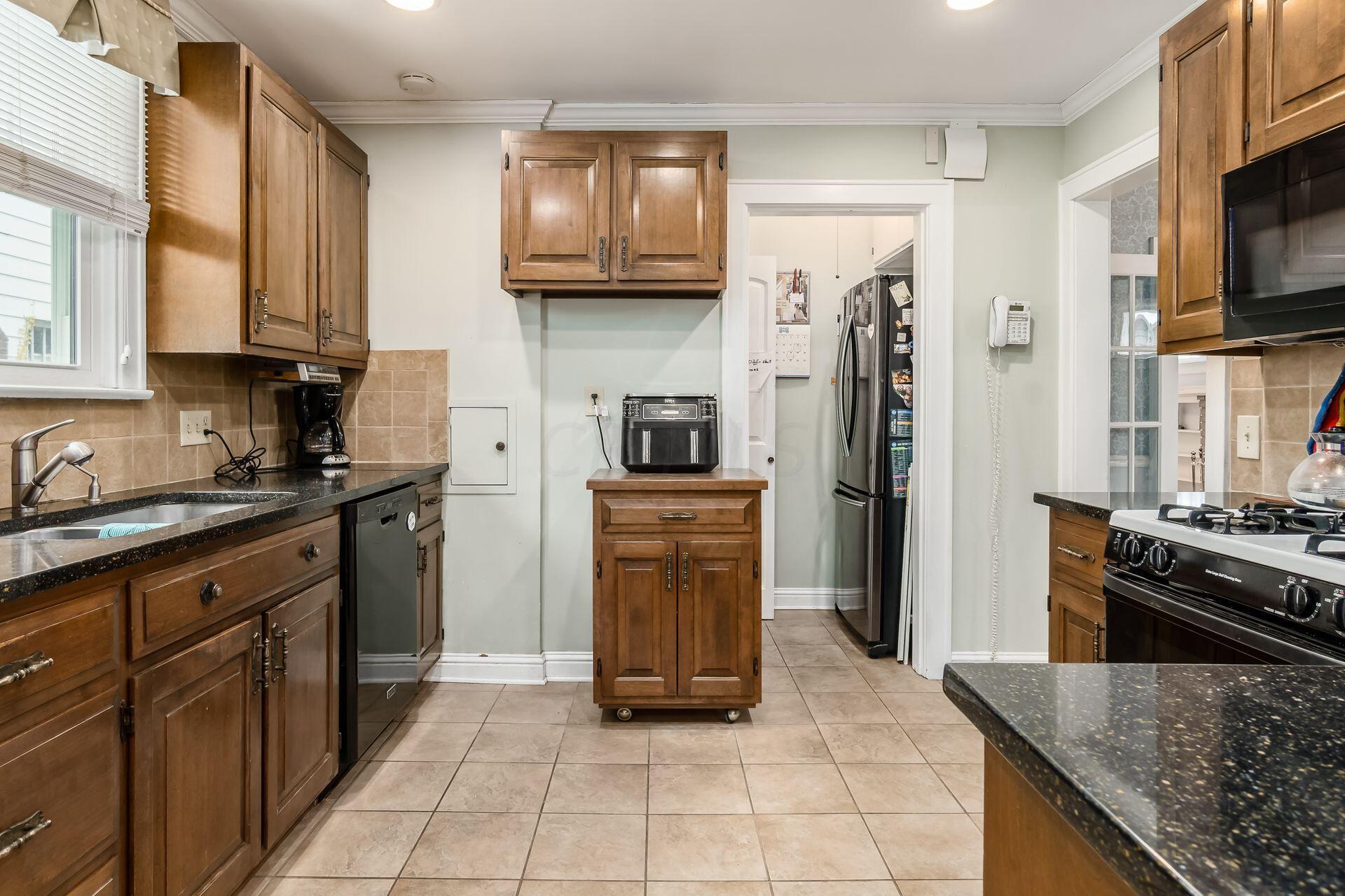 754 South Remington Road Bexley, OH 43209 - Photo 13 of 36 019_476_i 754 S Remington 086