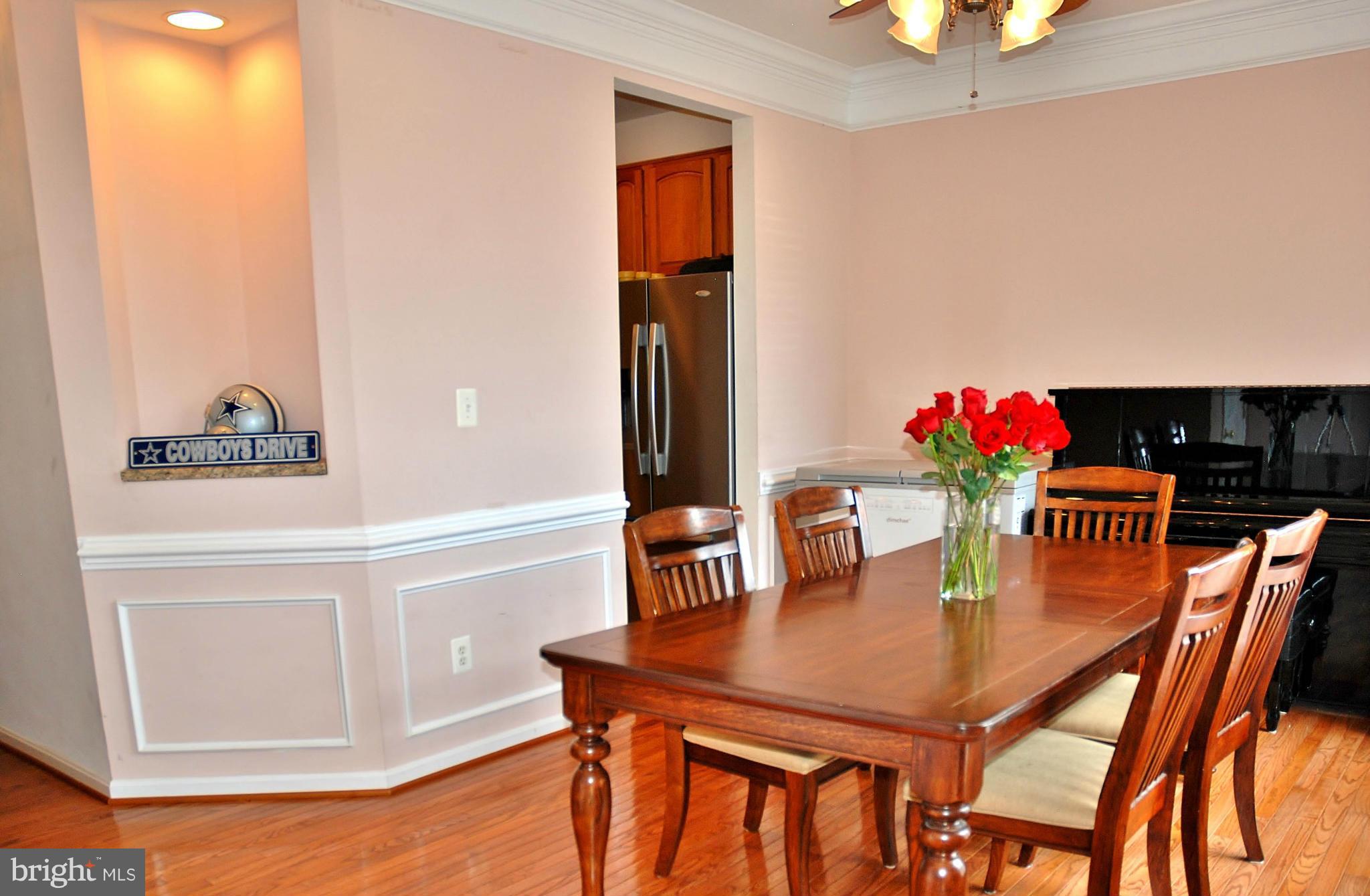 18722 Broken Oak Road Boyds, MD 20841 - Photo 2 of 30 Dining Room