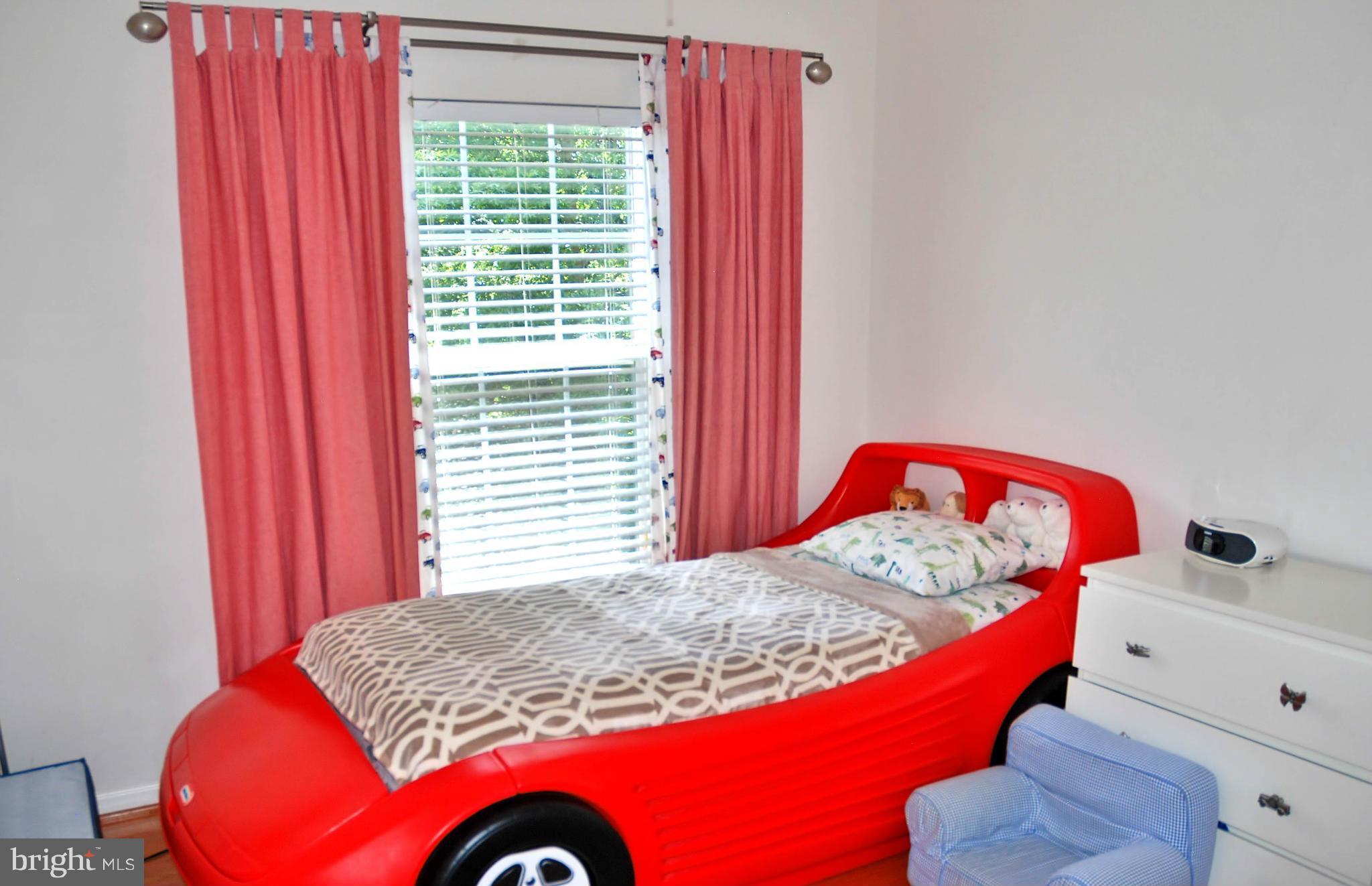 18722 Broken Oak Road Boyds, MD 20841 - Photo 20 of 30 Bedroom