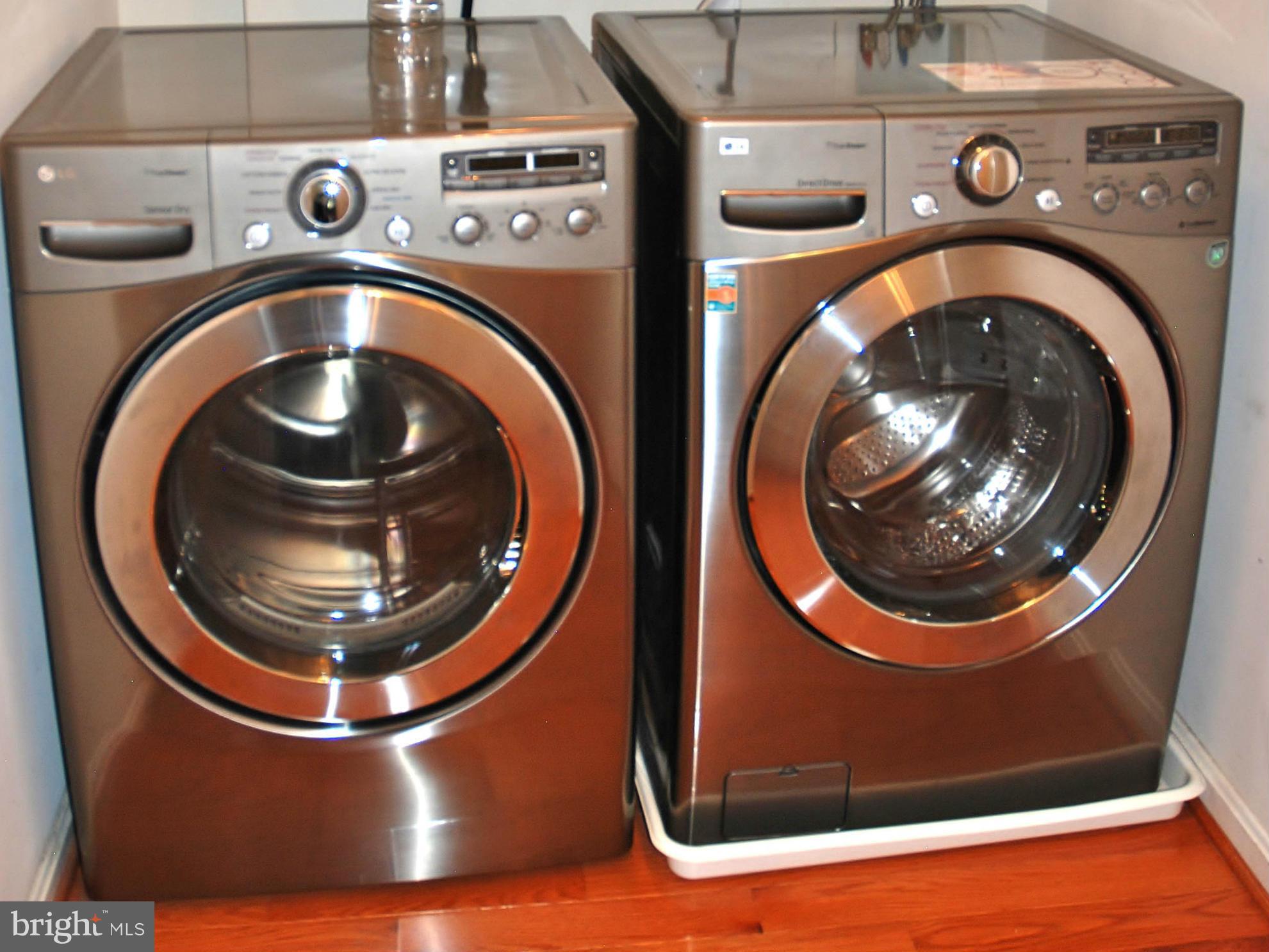 18722 Broken Oak Road Boyds, MD 20841 - Photo 22 of 30 Front load washer and dryer