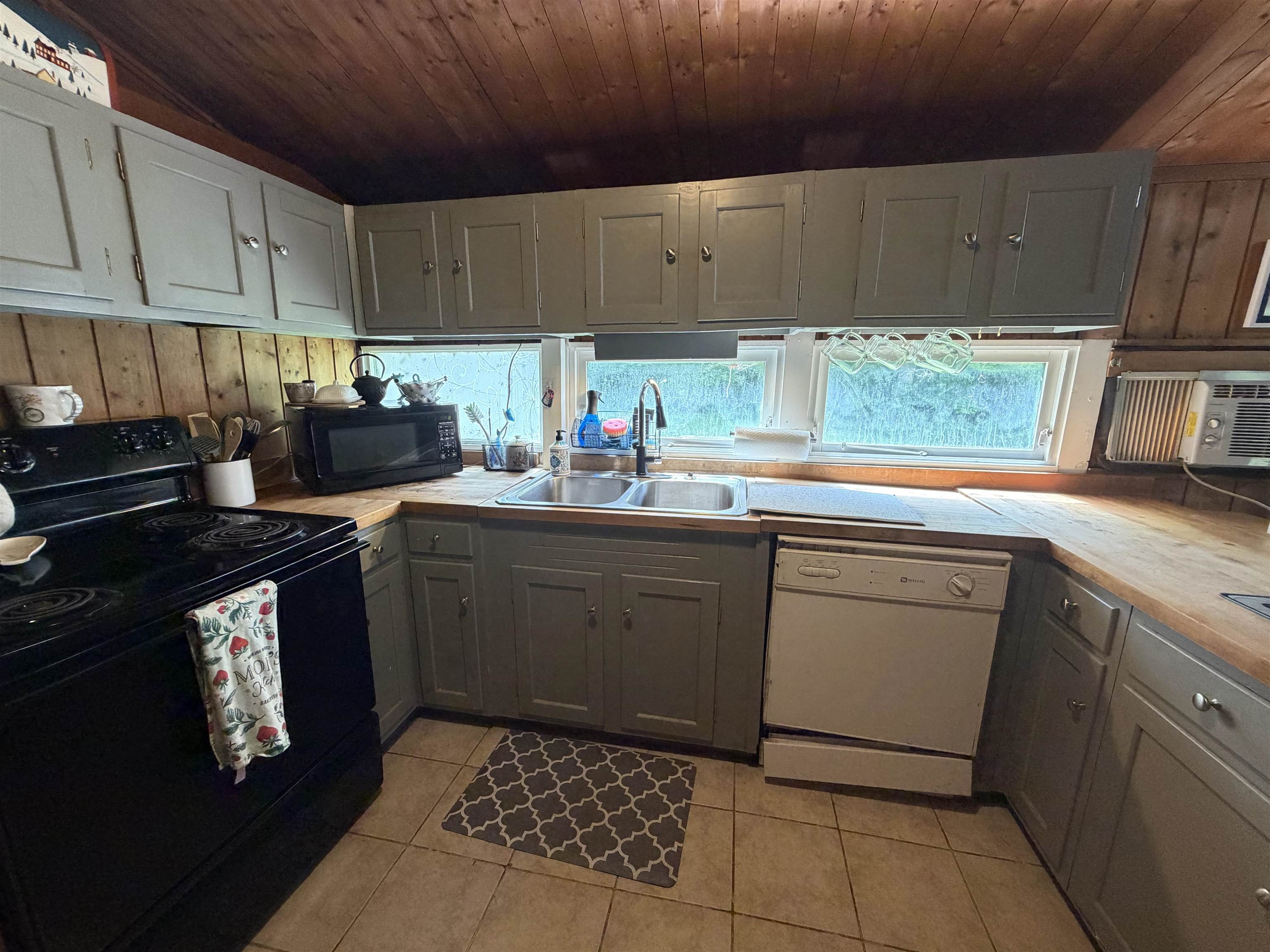 58 Scandia Village Road Wardsboro, VT 05360 - Photo 7 of 34