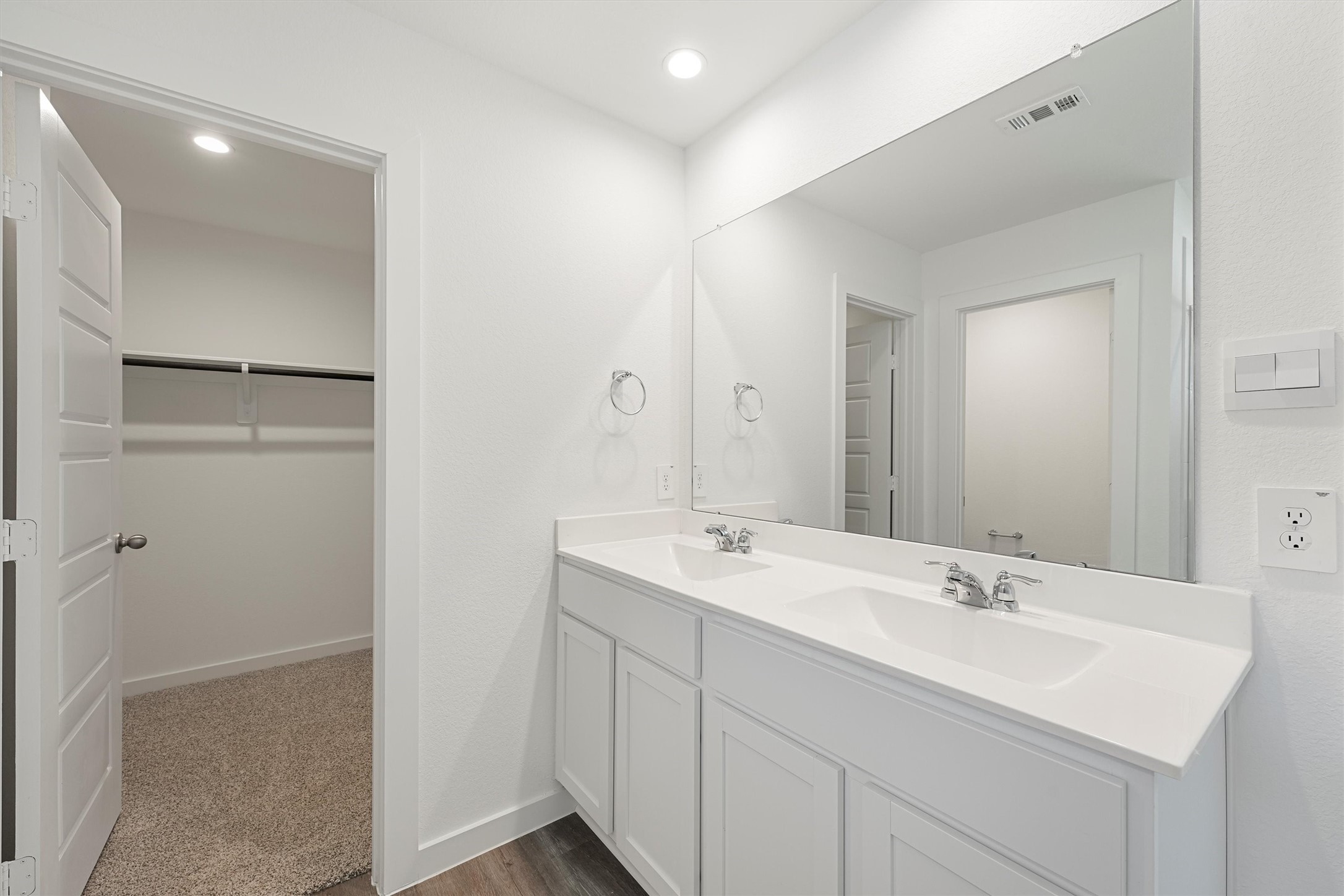 1106 Rayburn Drive Rosharon, TX 77583 - Photo 13 of 18 Gallery Image 13
