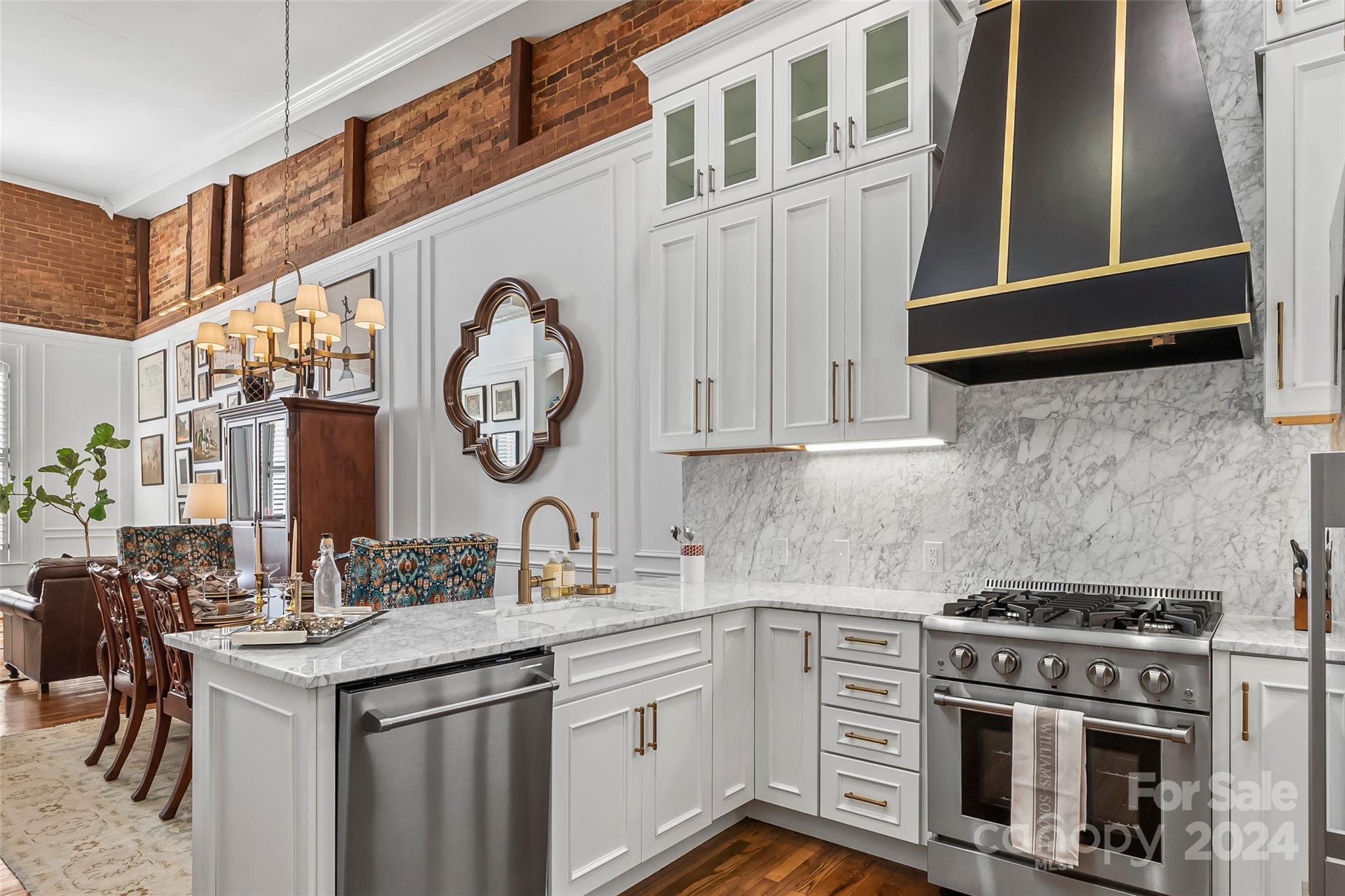 118 West Union Street, Unit A Morganton, NC 28655 - Photo 5 of 48