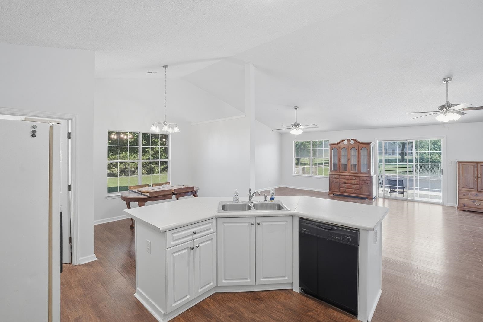 515 Archibald Road Chesnee, SC 29323 - Photo 11 of 34