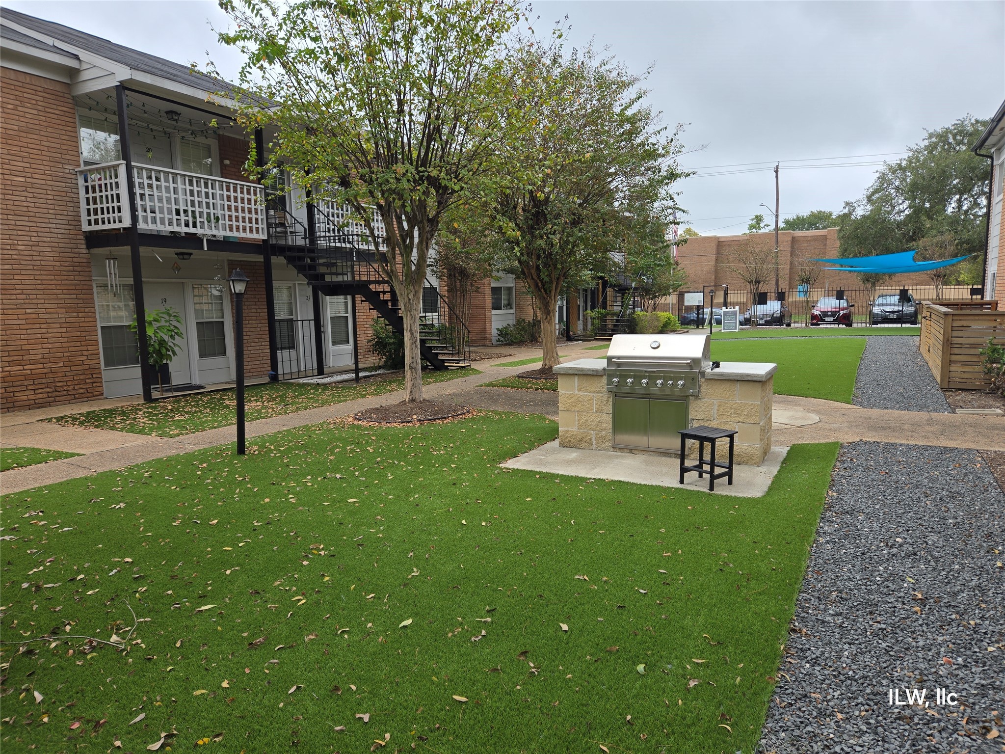 815 Harvard Street, Unit 30 Houston, TX 77007 - Photo 2 of 17 a view of a house with a yard porch and sitting area