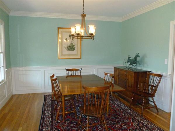 39 York Road Wayland, MA 01778 - Photo 2 of 10