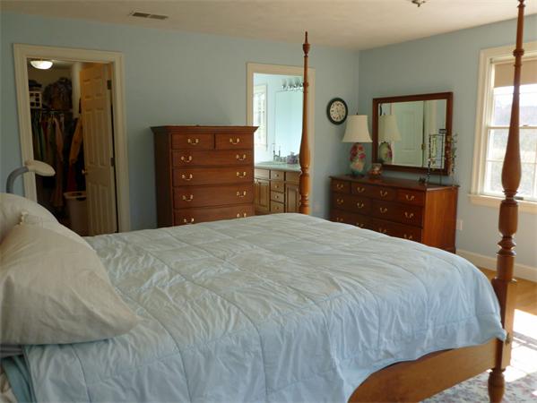 39 York Road Wayland, MA 01778 - Photo 8 of 10