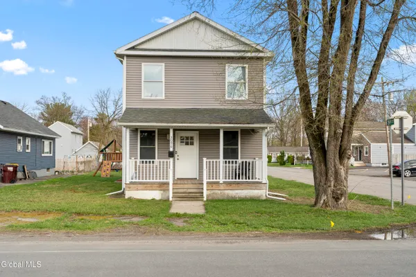 $295,000 | 3096 Guilderland Avenue, Rotterdam, NY 12306