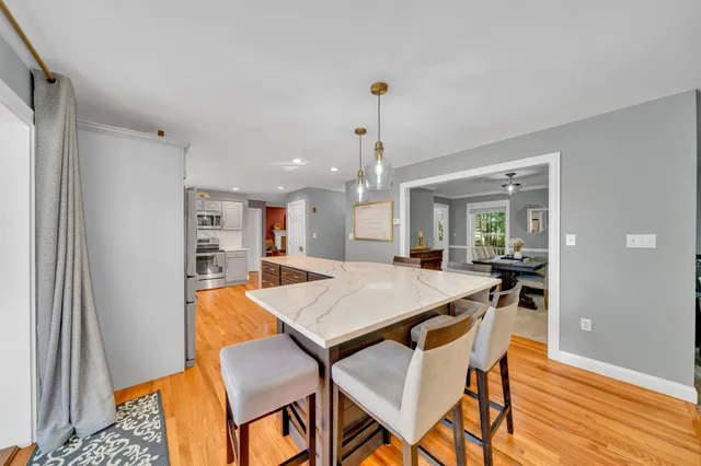 $929,900 | 8 Stonewall Way, Newmarket, NH 03857