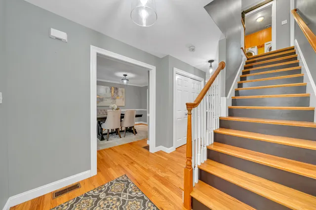 $929,900 | 8 Stonewall Way, Newmarket, NH 03857