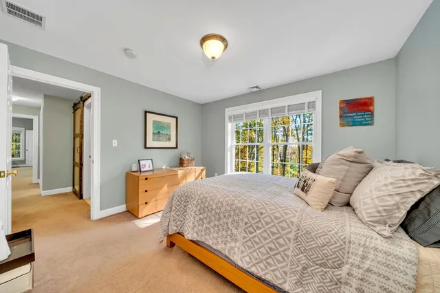 $929,900 | 8 Stonewall Way, Newmarket, NH 03857