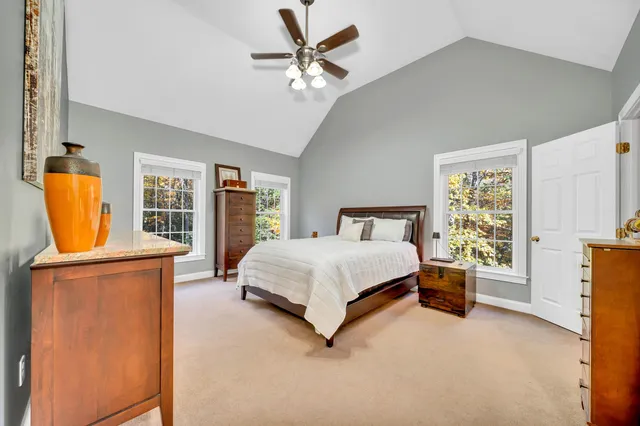 $929,900 | 8 Stonewall Way, Newmarket, NH 03857