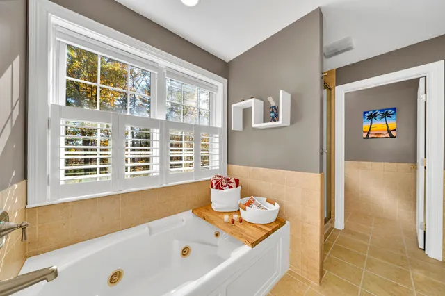 $929,900 | 8 Stonewall Way, Newmarket, NH 03857