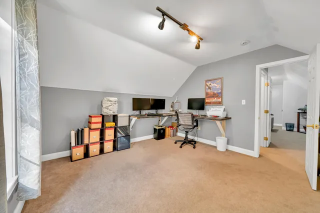 $929,900 | 8 Stonewall Way, Newmarket, NH 03857