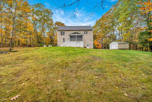 $929,900 | 8 Stonewall Way, Newmarket, NH 03857