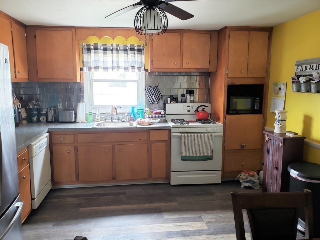 48 Porter Road Marlborough, MA 01752 - Photo 4 of 29 Gallery Image 4