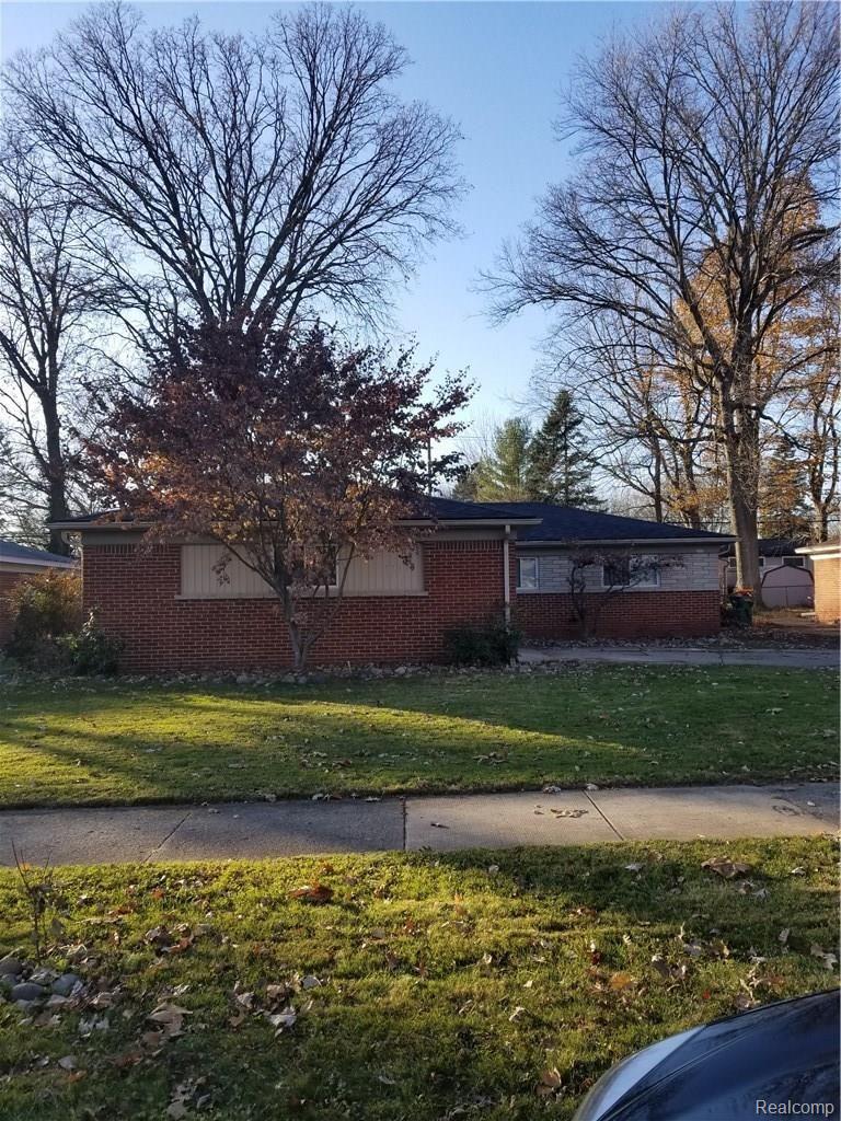 23171 Tuck Road Farmington, MI 48336 - Photo 7 of 31 20171129_152426.jpg