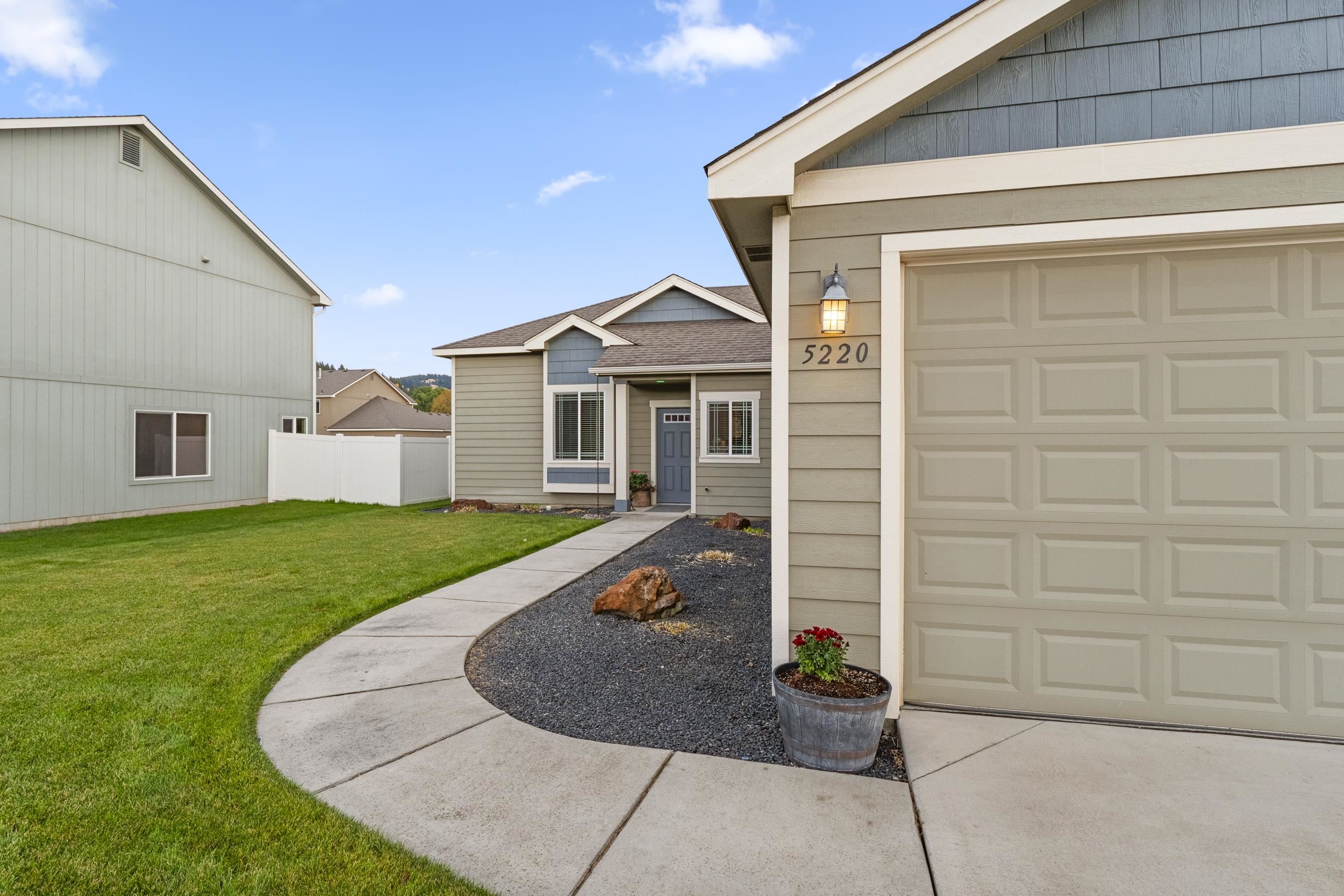 5220 North Mayhew Road Spokane Valley, WA 99216 - Photo 3 of 36