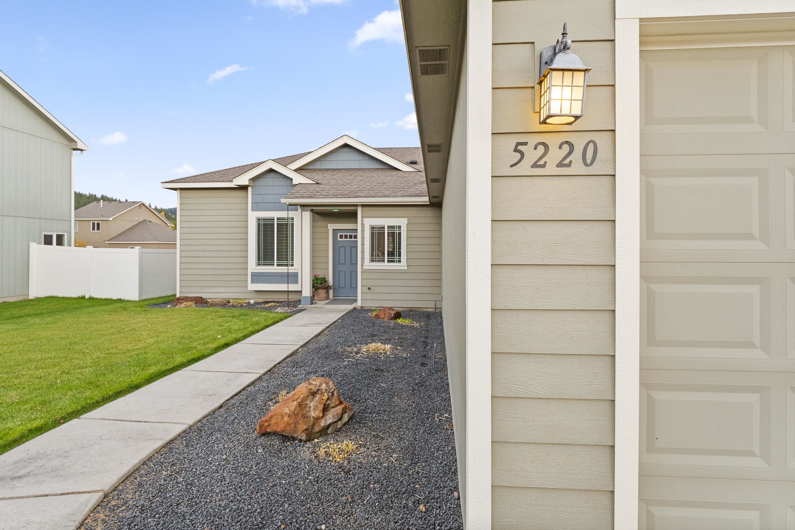 5220 North Mayhew Road Spokane Valley, WA 99216 - Photo 4 of 36
