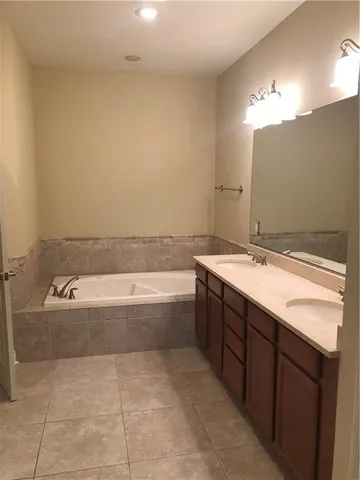 $3,500 | 217 Rue Esplanade, Mandeville, LA 70471