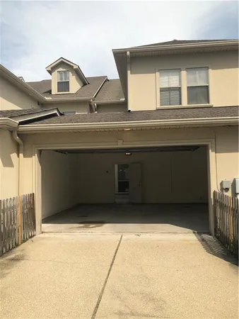 $3,400 | 217 Rue Esplanade, Mandeville, LA 70471