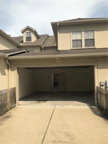 $3,500 | 217 Rue Esplanade, Mandeville, LA 70471