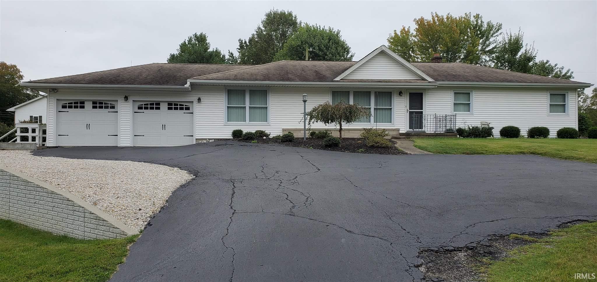 1429 Brett Cabel Road Washington, IN 47501 - Photo 4 of 23 Gallery Image 4