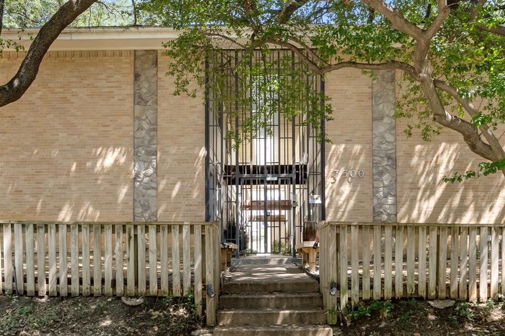 3500 Routh Street, Unit 6 Dallas, TX 75219 - Photo 17 of 17 Entrance to 3500 Routh St.