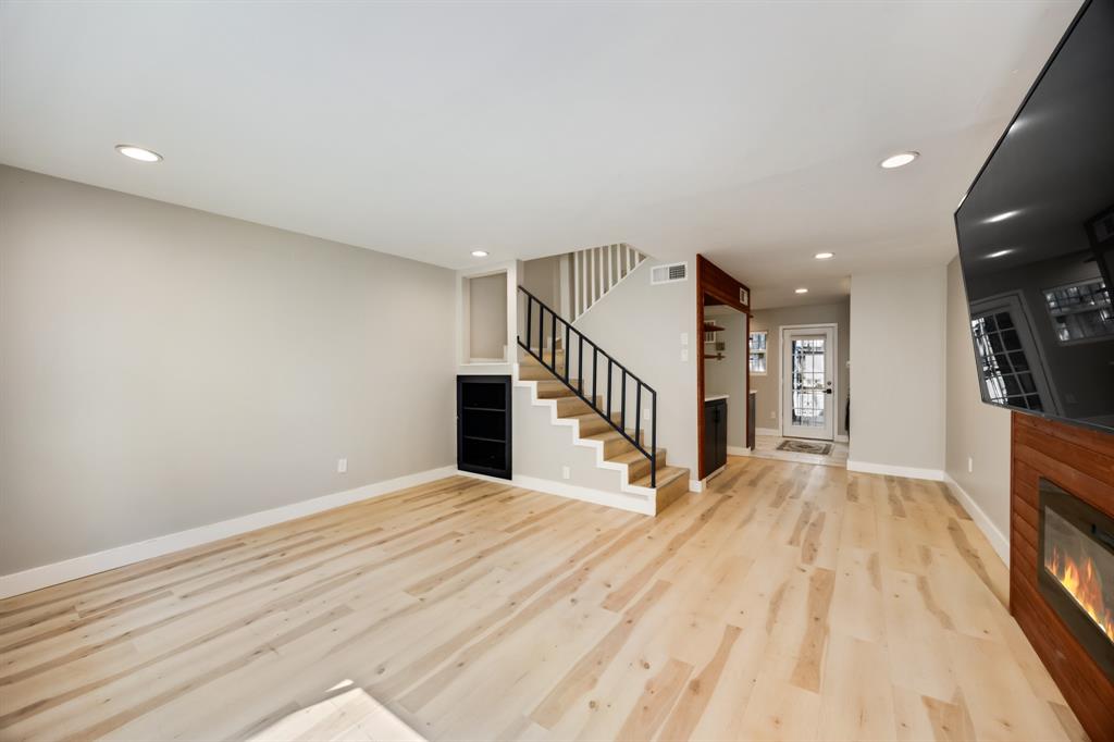 3500 Routh Street, Unit 6 Dallas, TX 75219 - Photo 3 of 17