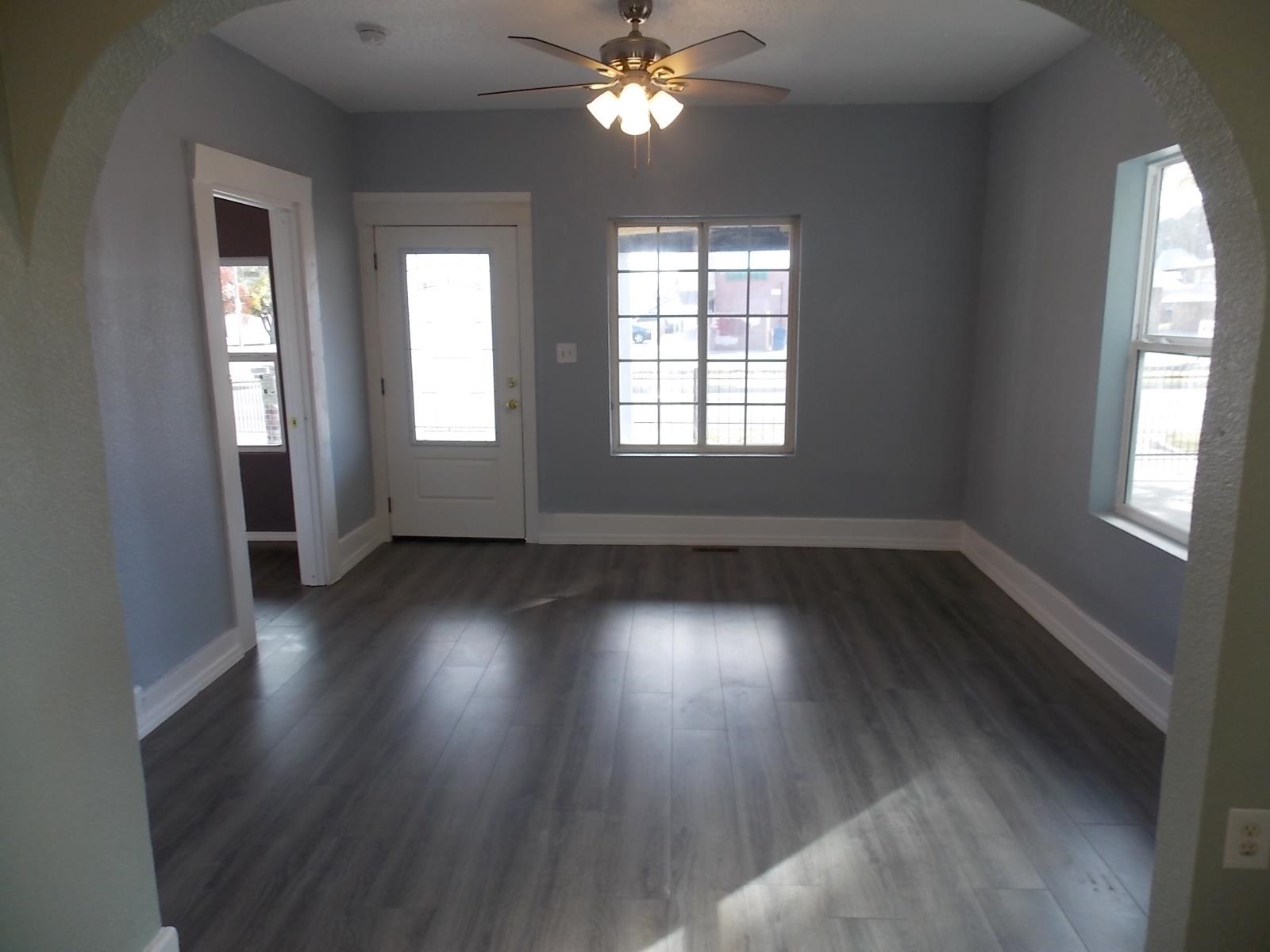 2155 North Waco Avenue Wichita, KS 67203 - Photo 14 of 36