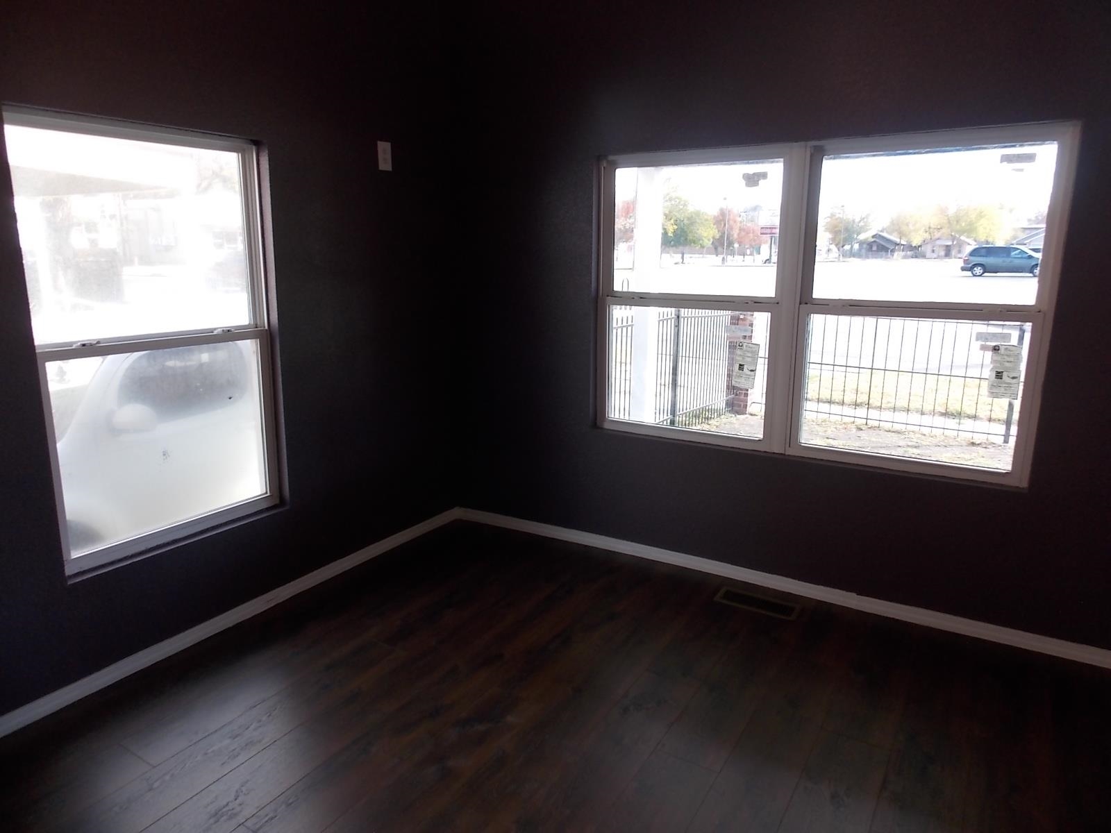 2155 North Waco Avenue Wichita, KS 67203 - Photo 23 of 36