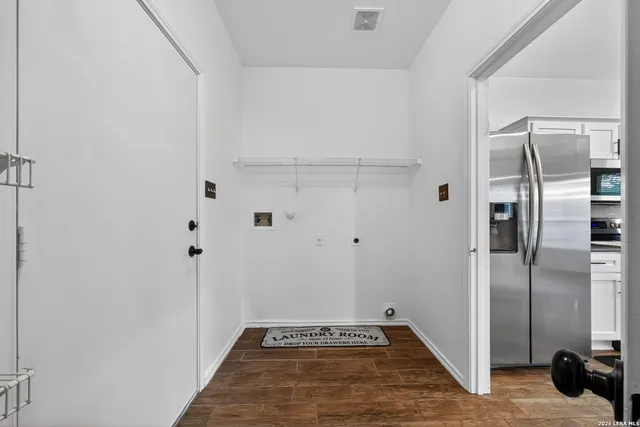 a view of a hallway with a area