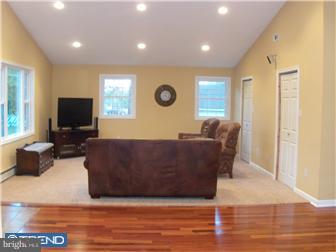 15 Halfturn Road Levittown, PA 19056 - Photo 6 of 10 Family Room