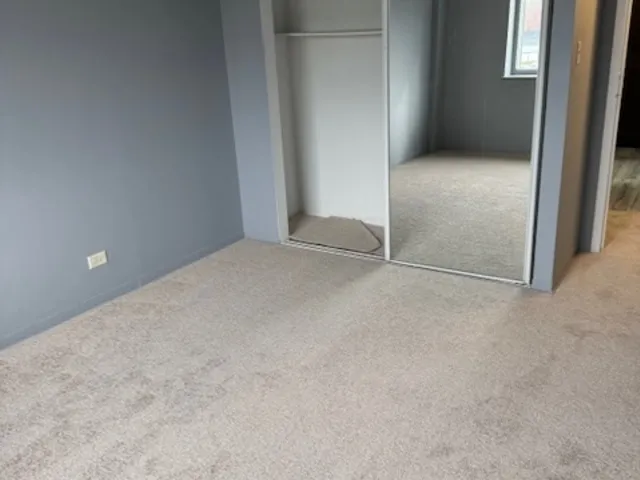 $2,000 | 220 South Roselle Road, Unit 224, Schaumburg, IL 60193