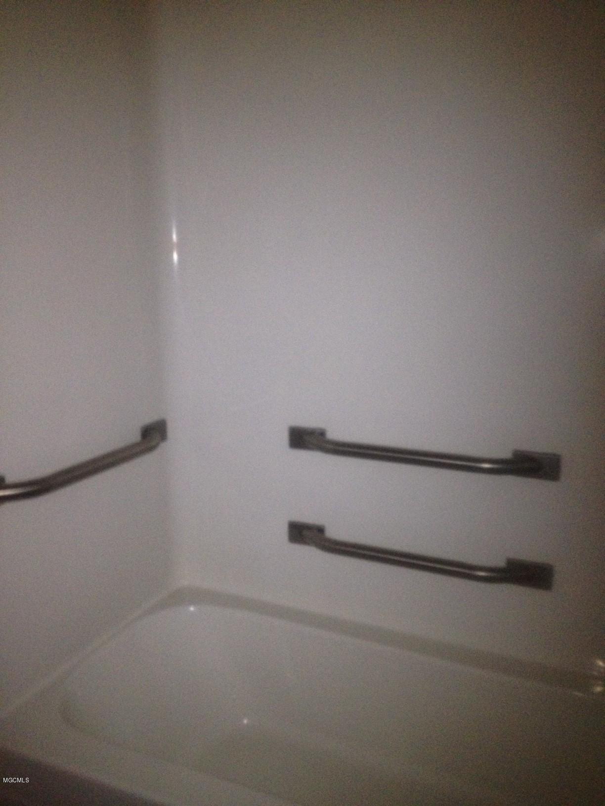 16089 Cook Road, Unit A B C D Biloxi, MS 39532 - Photo 14 of 24 HALL BATH TUB 10 14