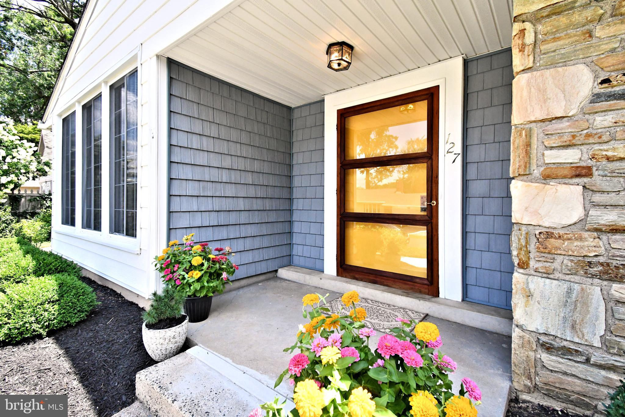 127 Crocus Road Feasterville-Trevose, PA 19053 - Photo 3 of 77 Gallery Image 3