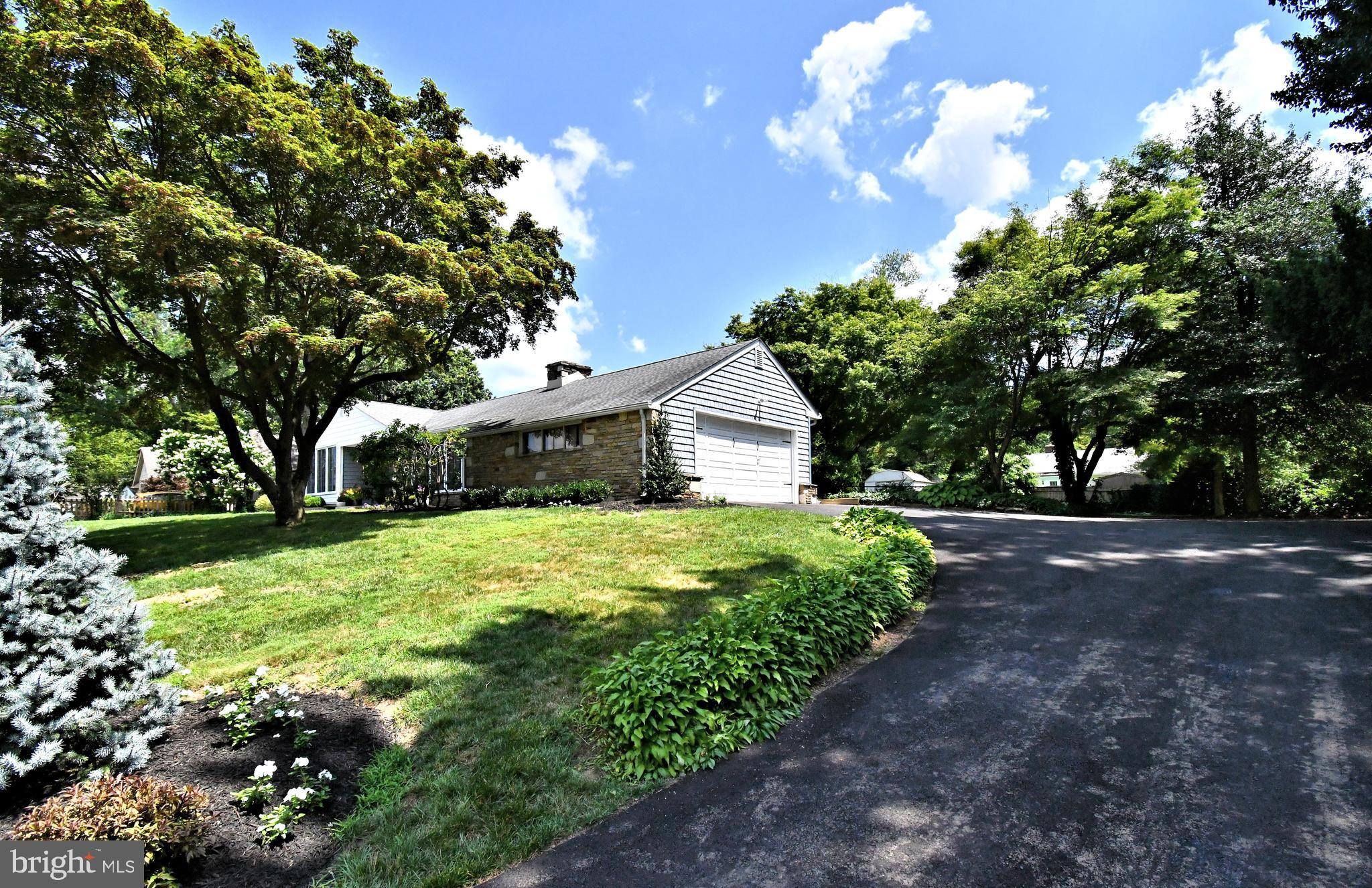 127 Crocus Road Feasterville-Trevose, PA 19053 - Photo 4 of 77 Driveway view
